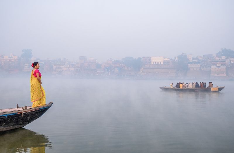 Lady boat colours mysterious Colour break фото превью