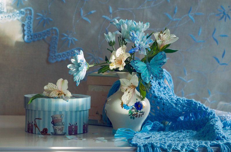 blue still life фото превью