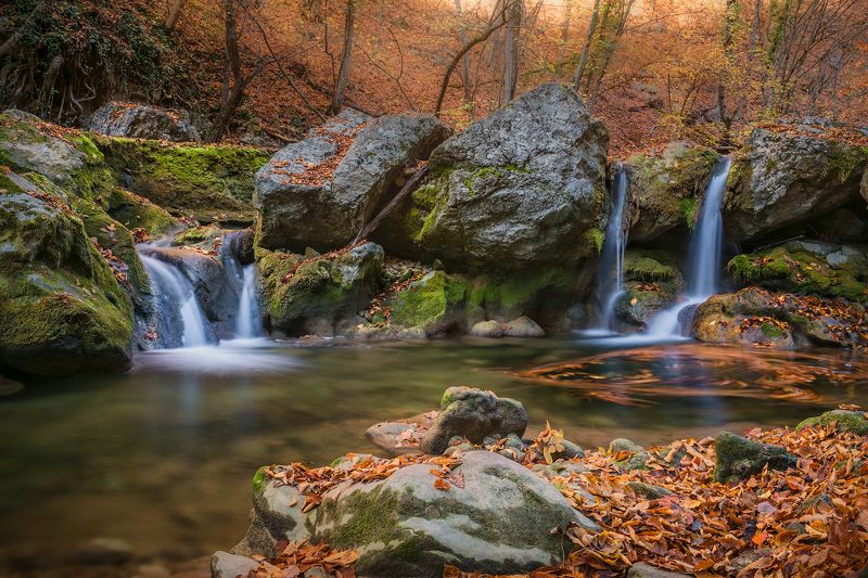 крым, пейзаж, осень, большой каньон, каньон, водопад, листья, Закружила осень... фото превью