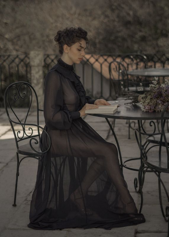 Canvas with beautiful Alexandra . . .  фото превью