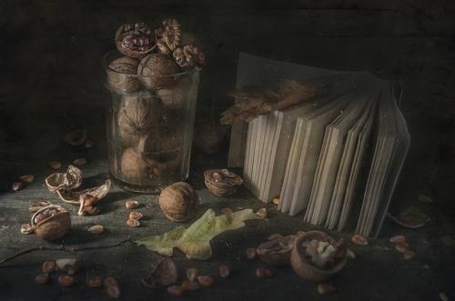 А событий все нет...