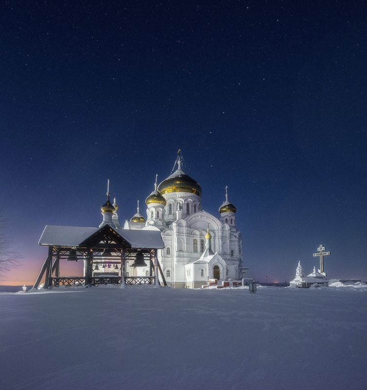 Ясная ночь в Белогорье фото превью