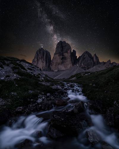 Starry mountains 