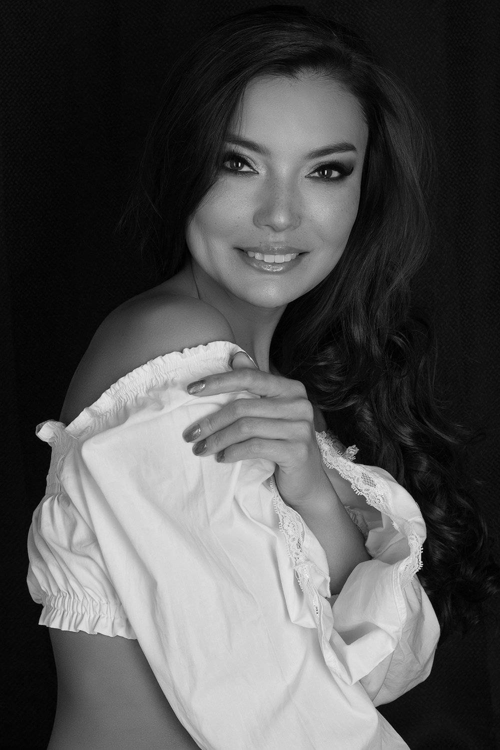 , Оля Власова