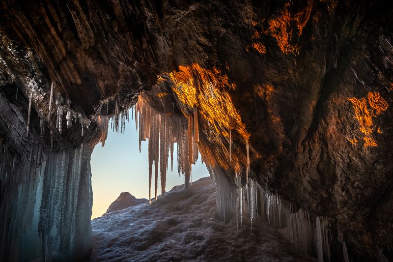 зима, грот, лед, льдинка, байкал Золото Байкальских гротов фото превью