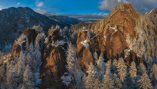 Живописные скалы