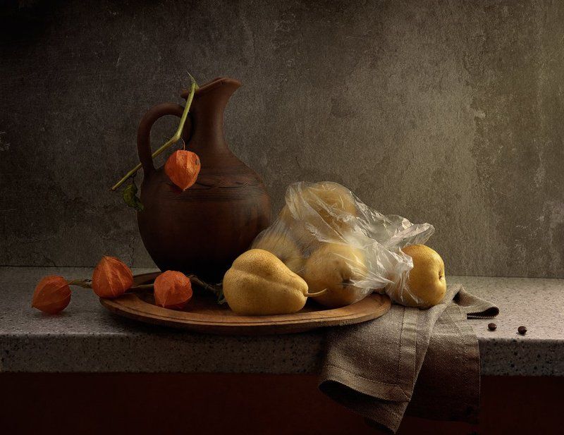 С грушами и физалисом фото превью