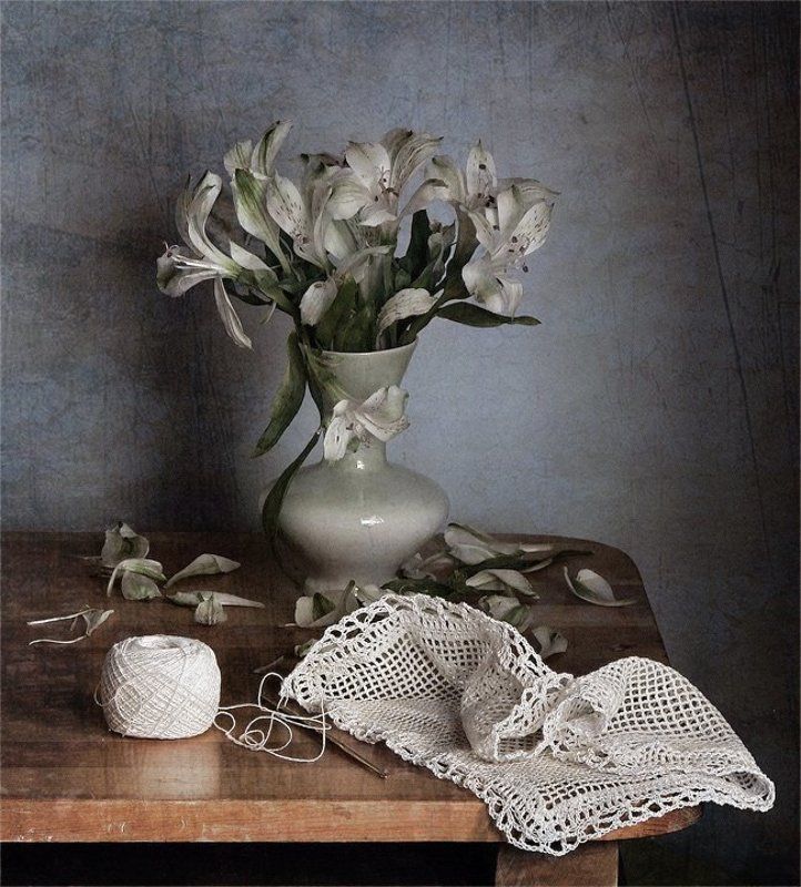 вязание, натюрморт, цветы С салфеткой фото превью
