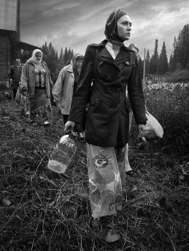 К освящённому источнику ... фото превью