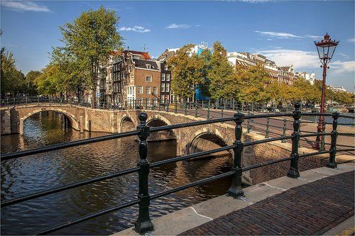 улыбки пряничного города