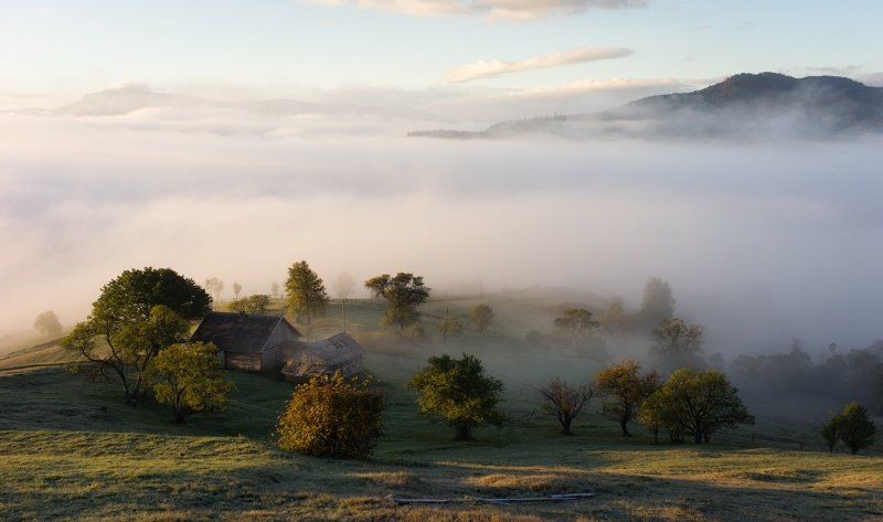 Горы, Природа, Рассвет, Свет, Туман Место для одиночества фото превью