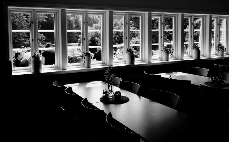 Уличная фотография: Тени фото превью