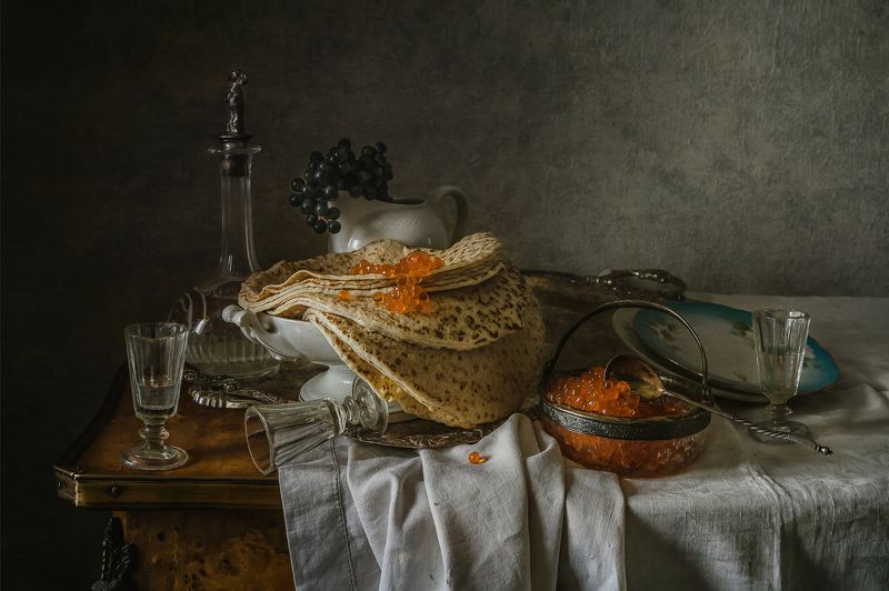 натюрморт, стекло, фарфор, блины, икра Блины с икрой фото превью