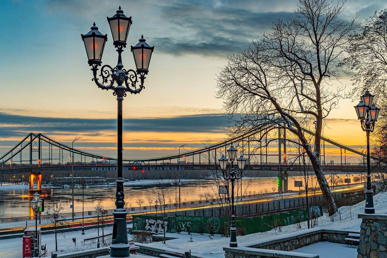 киев, расвет, небо, тучи, фонари, Oleg Utyuzh