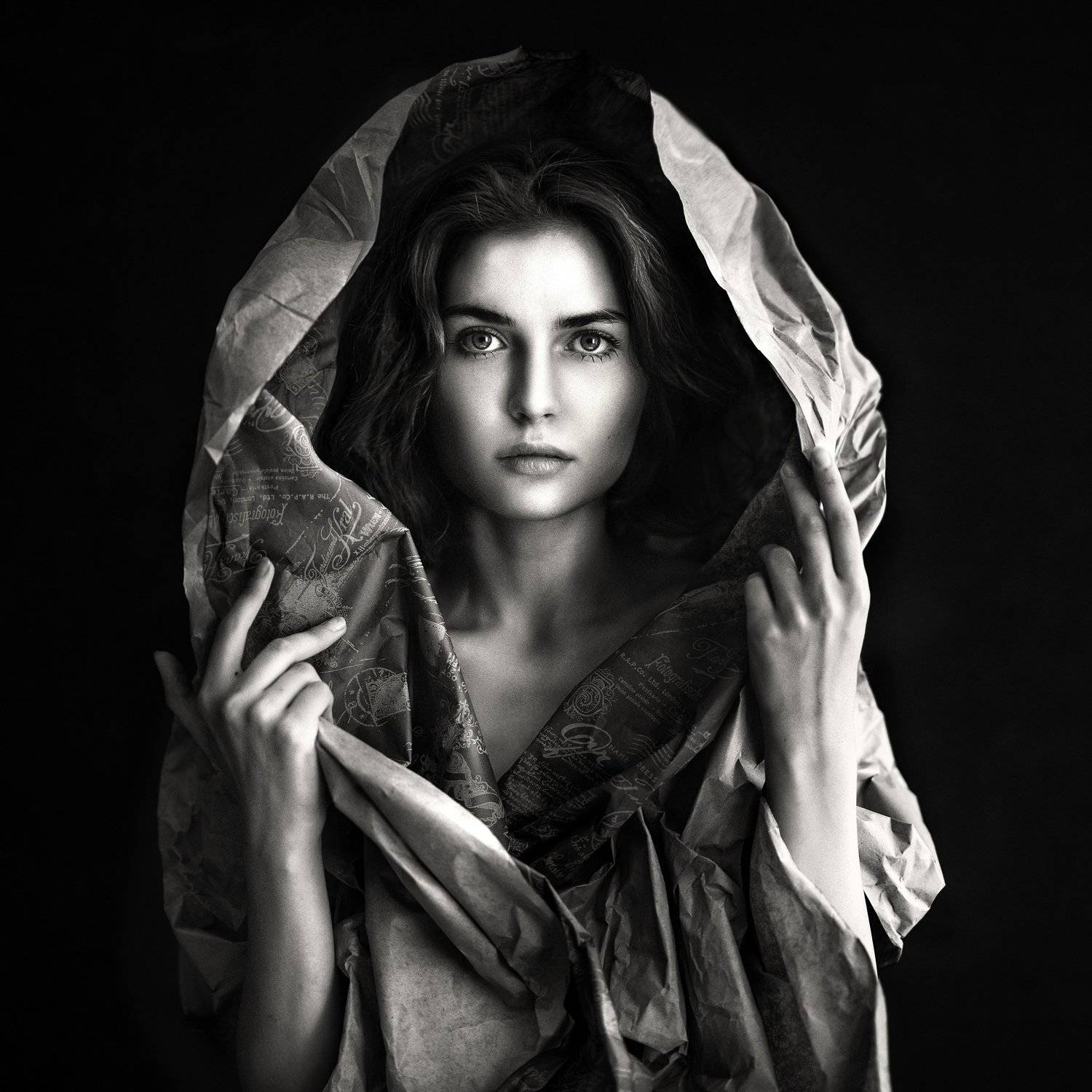 портрет, женский портрет, взгляд, черно-белое фото, девушка, модель, свет, Мария Братан