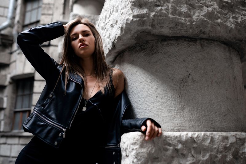 Юля. Петербург. Доходный дом Эмира Бухарского фото превью