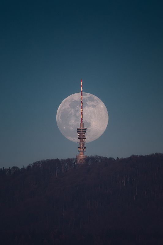 zagreb, croatia, moon, full, landscape, hill, tower,  moon фото превью