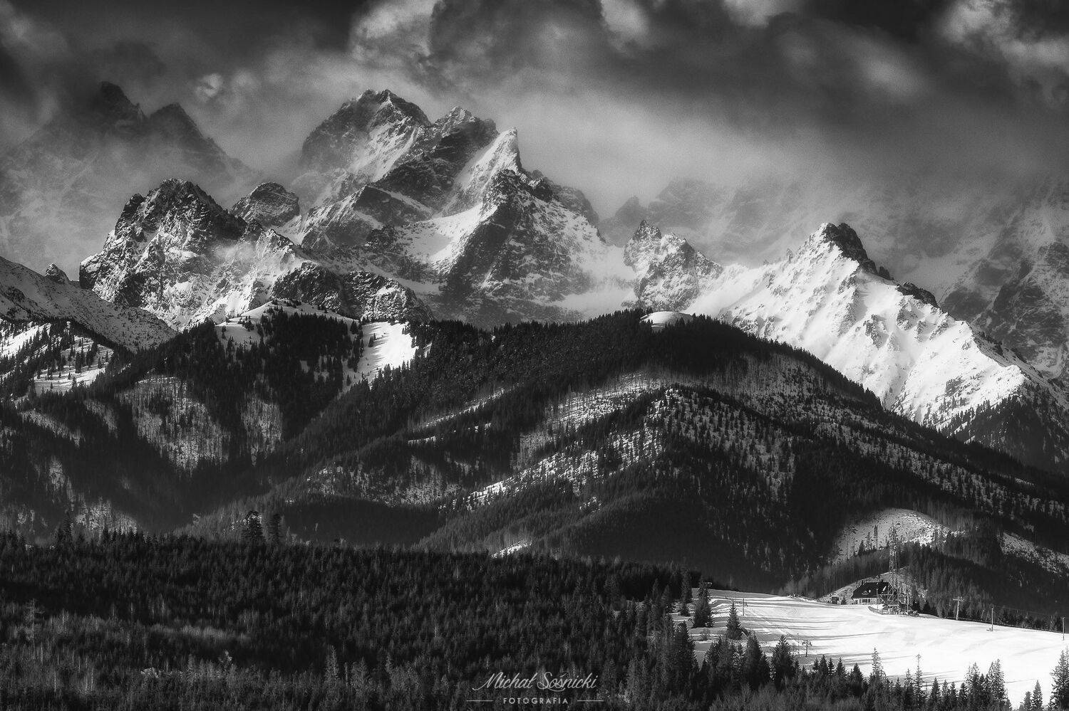 #poland #slovakia #tatras #tatry #mountains #blackandwhite #rock #cloudy #majestic #nature #amazing, Michał Sośnicki
