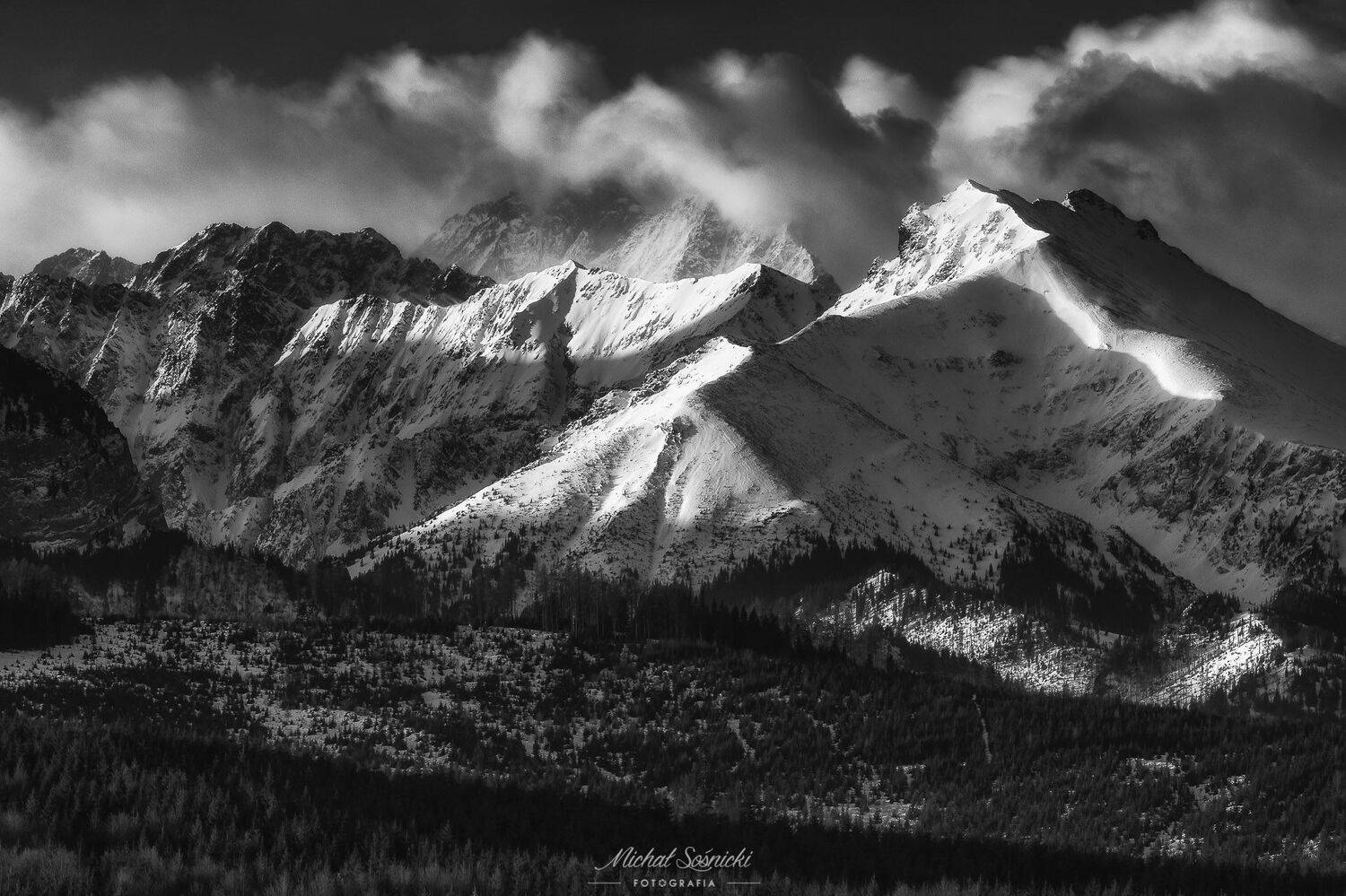 #poland #slovakia #tatras #tatry #mountains #blackandwhite #rock #cloudy #majestic #nature #amazing, Michał Sośnicki