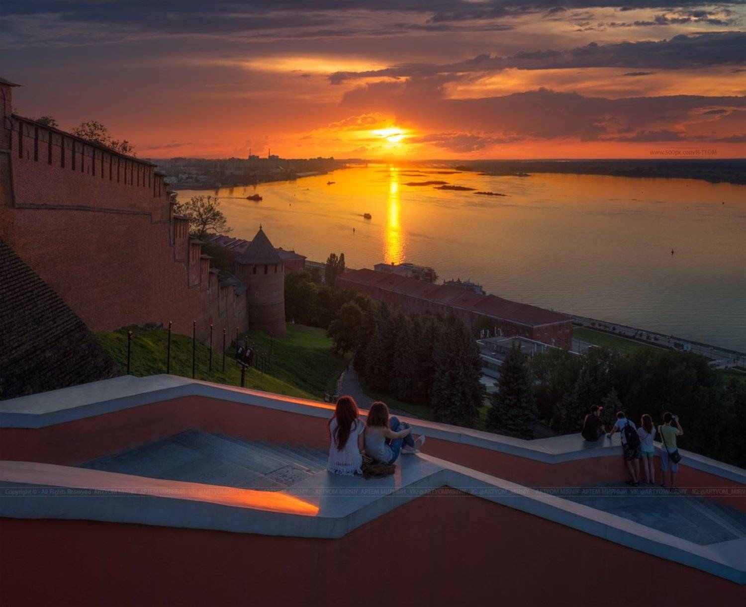 книга владыка моря, нижний новгород, россия, артем мирный, artyom mirniy, nikon, d610, никон, закат, солнце, небо, смотровая площадка, река, волга, ока, кремль, башня, вечер,, Артём Мирный