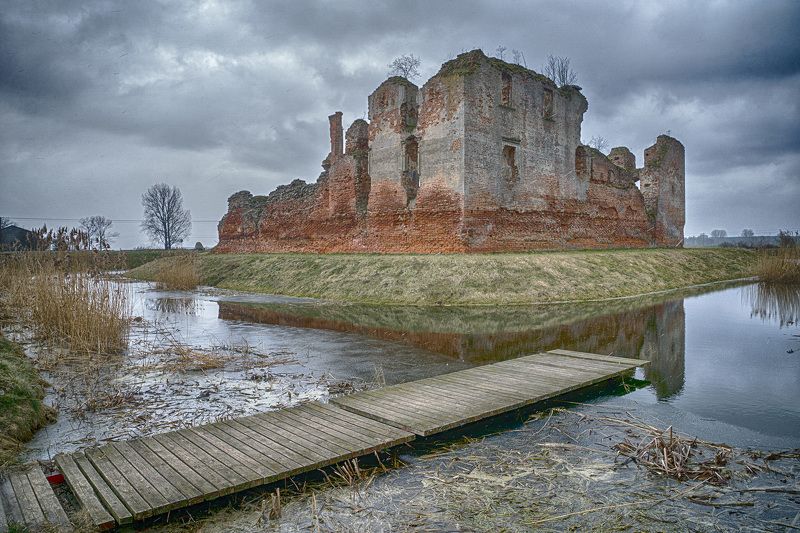 Ruins фото превью