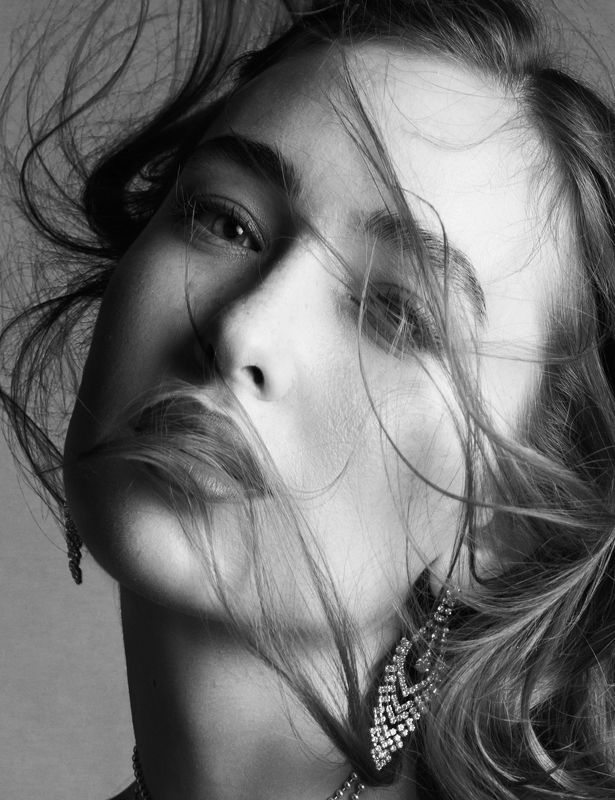 Адель фото превью