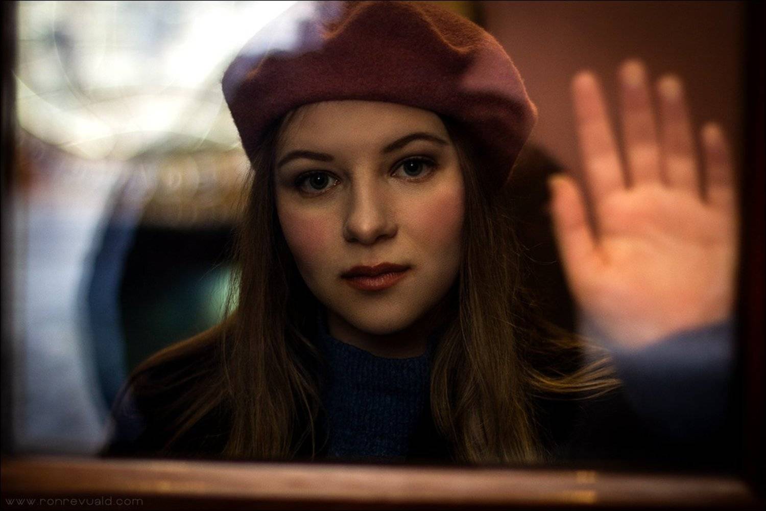 girl,woman,eyes,beauty,portrait,fashion,light,девушка,портрет,москва,свет, глаза, Ronrevuald