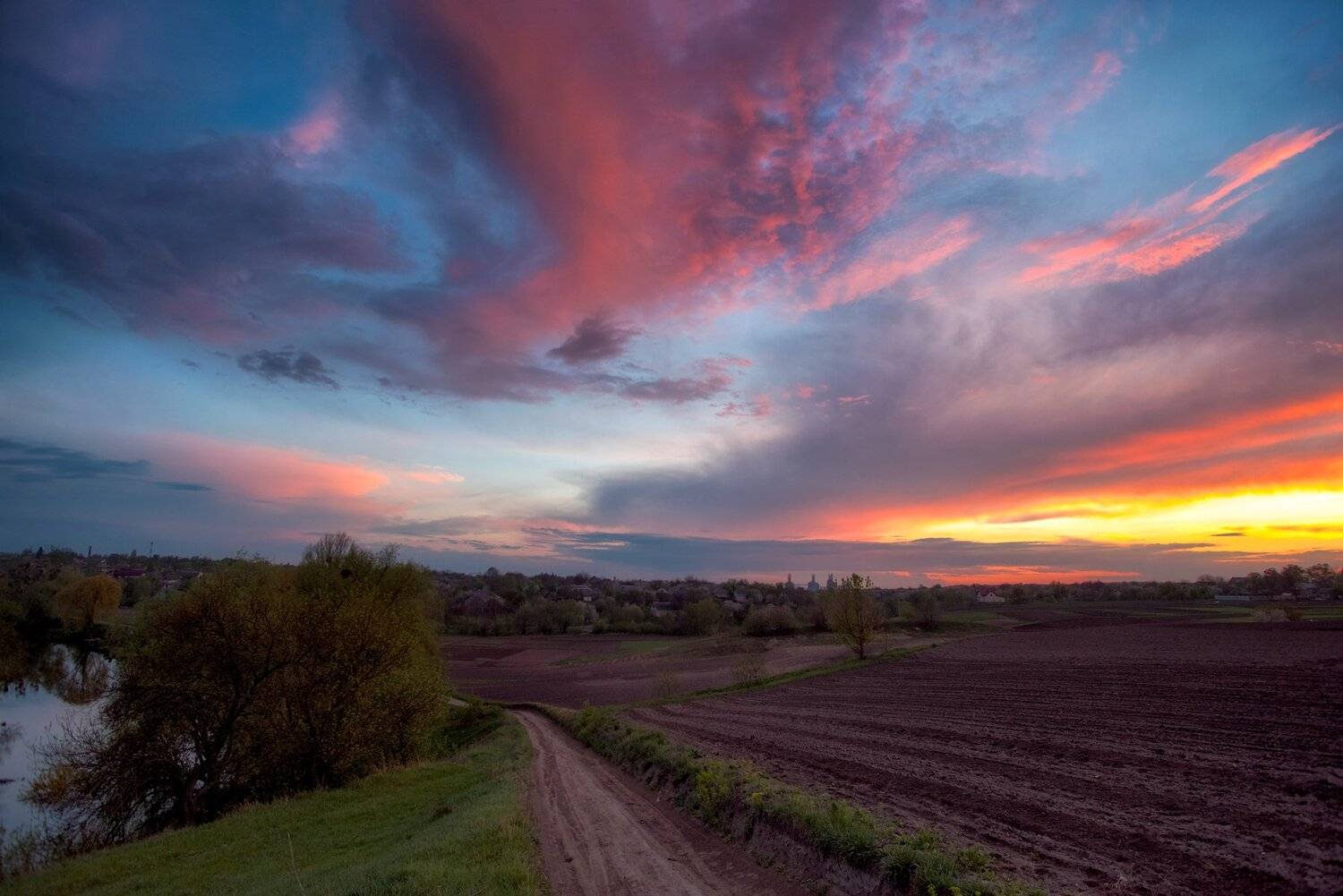 , Юрий Юрьев