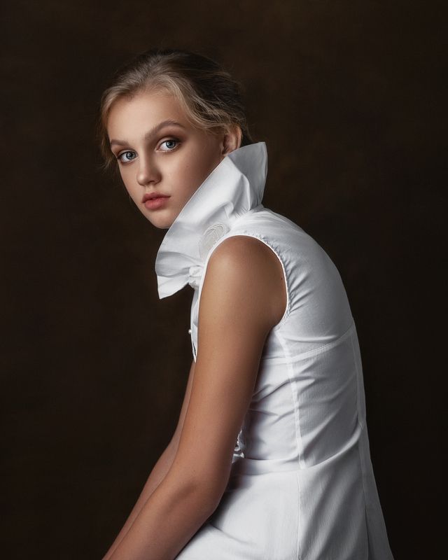 портрет, студия, артпортрет, модель Polina фото превью