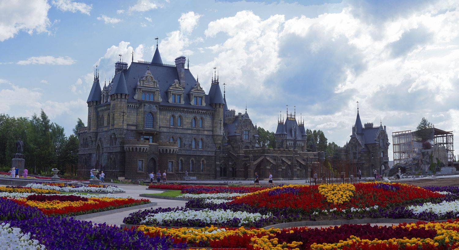 город, архитектура, замок, замок гарибальди, цветы,, Александр Кожухов