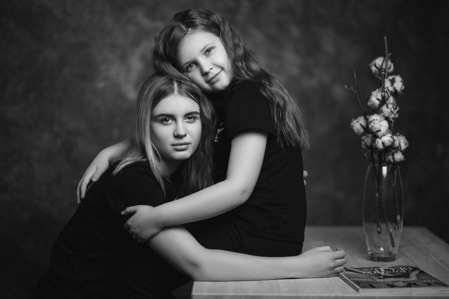 девочка, портрет, фотосессия, студия, girl, young, portrait, творческий портрет, детский портрет, young girl, дети, children, детская фотография, детская фотосессия, постановка, постановочная фотография, чб, чёрно-белое фото, bw, black and white, Владимир Васильев