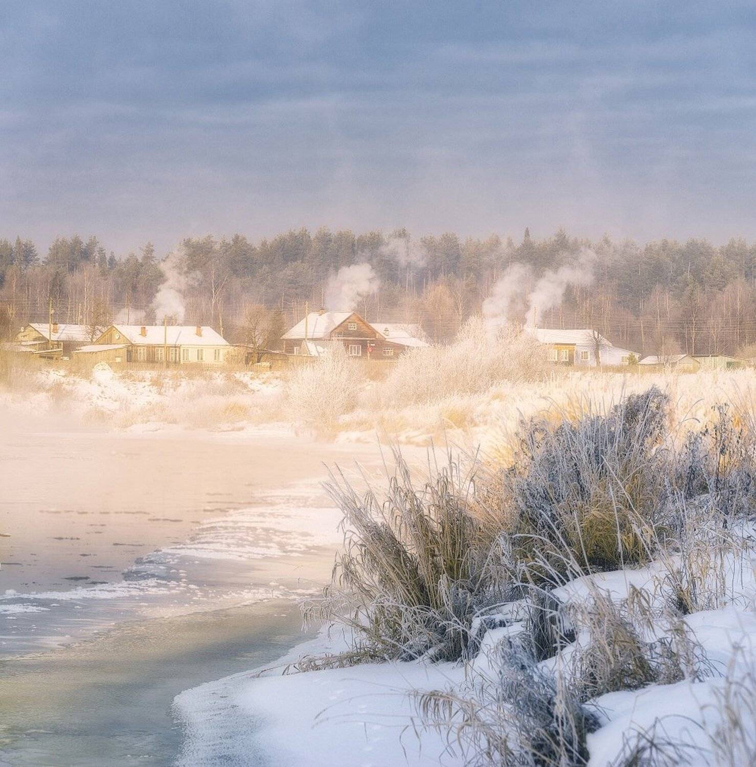 , Устюжанин Михаил