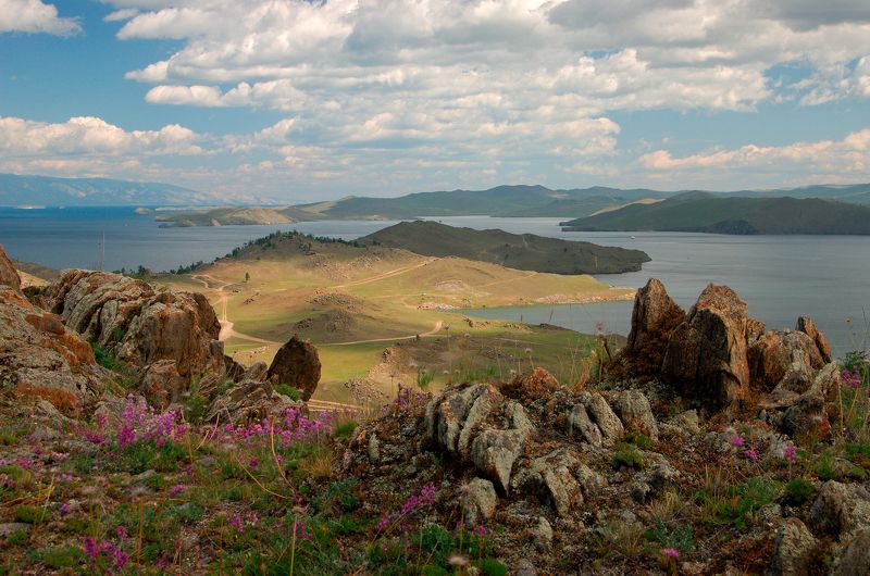 Легли на землю тени облаков фото превью