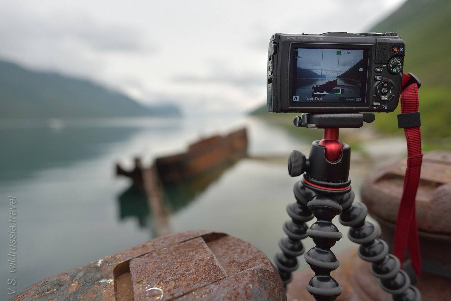 Камчатка, экспедиция, шагнивнеизведанное, путешествие, таймлапс, штатив, камера, визир, баржа, причал, Владимир Столяров