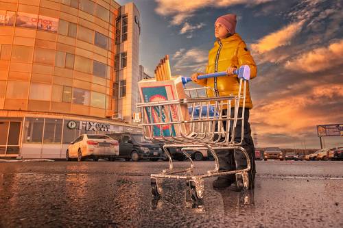 За спичками