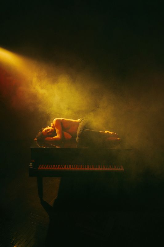 рояль фото превью