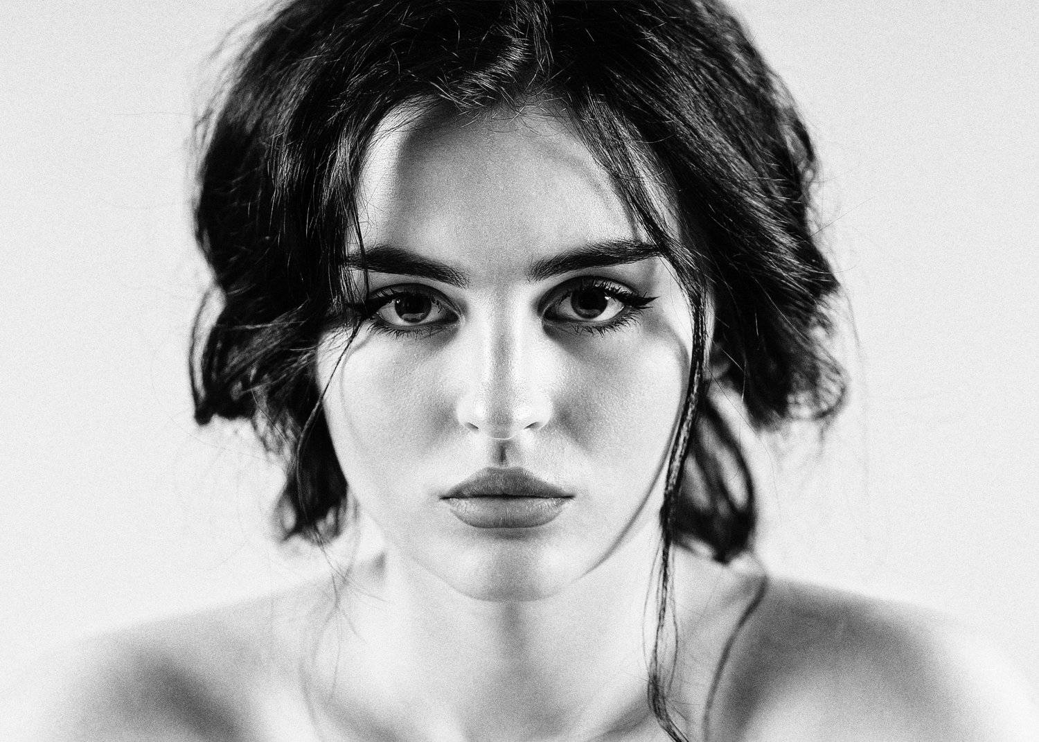портрет, жениский портре, модель, студийное фото, черно белое, взгляд, крупный портрет, девушка, Мария Братан