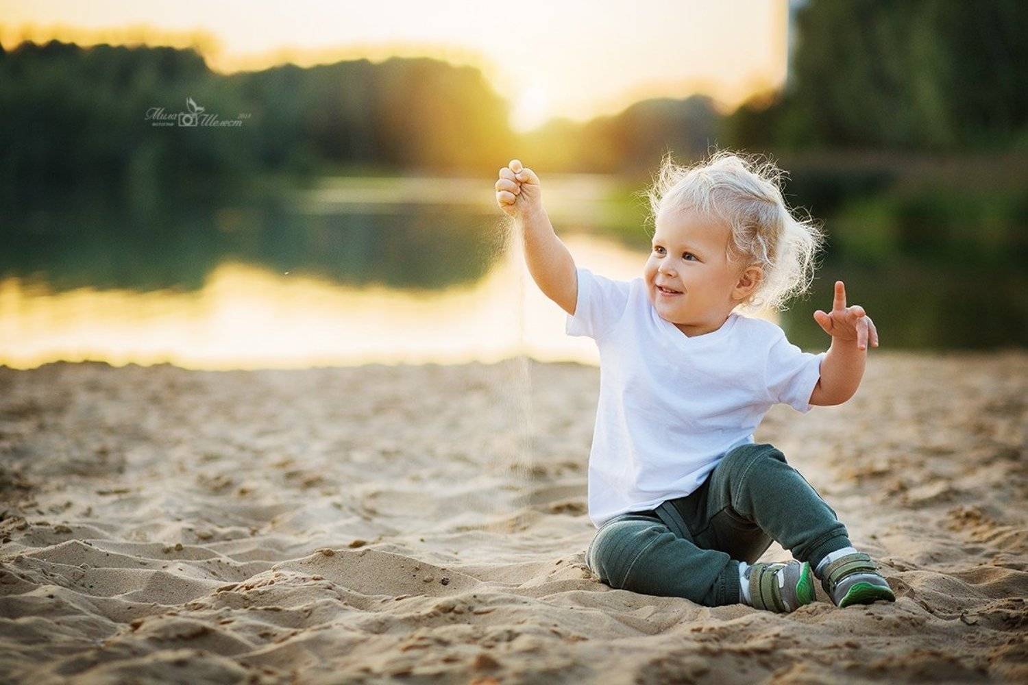 лето, закат, солнце, мальчик, ребенок, портрет, милый, красивый, блондин, песок, пляж, озеро, солнце, Мила Шелест