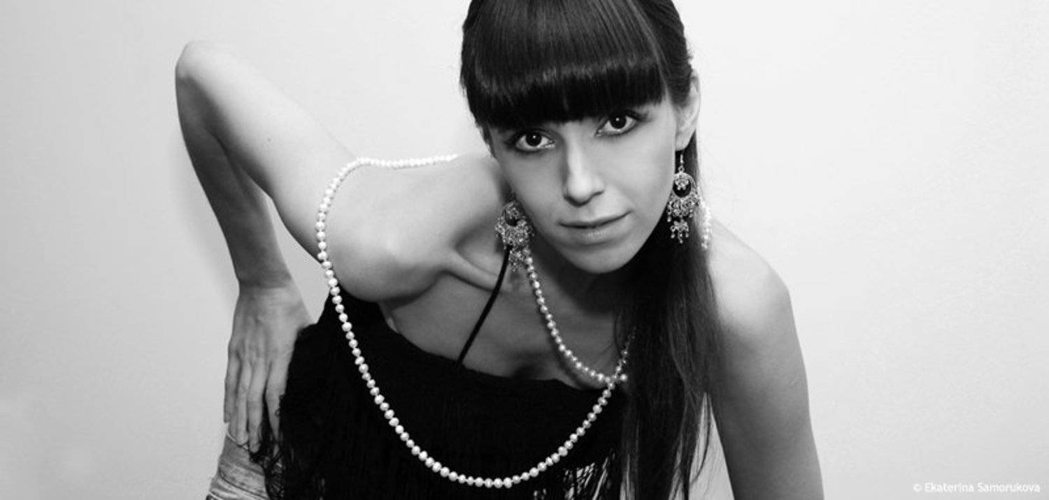 девушка, бусы, чб, жемчуг, Екатерина Саморукова