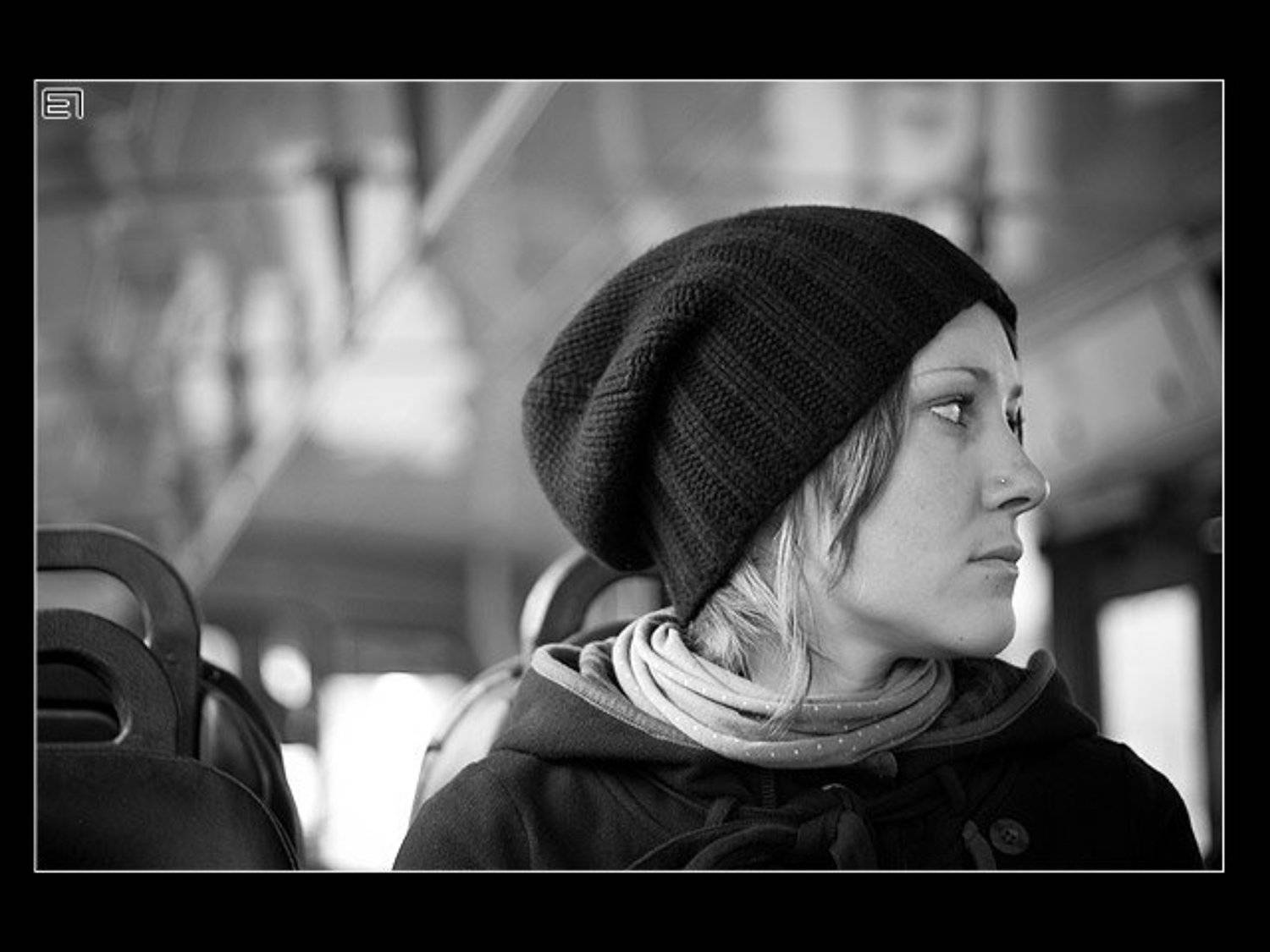 троллейбус, девушка, жанр, ч\б, Евгений Павленко