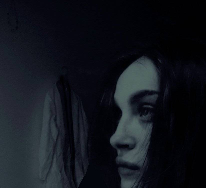 we.ar, Deep in Violet