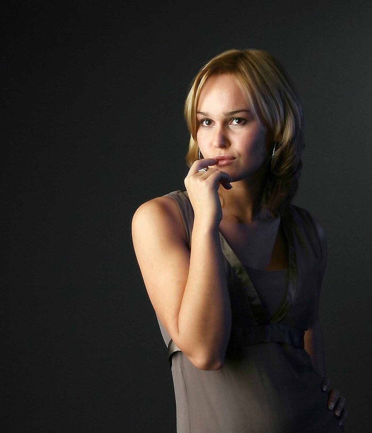 первая попытка съемки в студии. большущее спасибо саше путеву за теплый прием и массу бесценной информации. саш, надеюсь, не последний раз:), Katerina Gordeeva