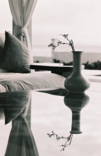 Карточка навеянная бытом страны с колониальным прошлым