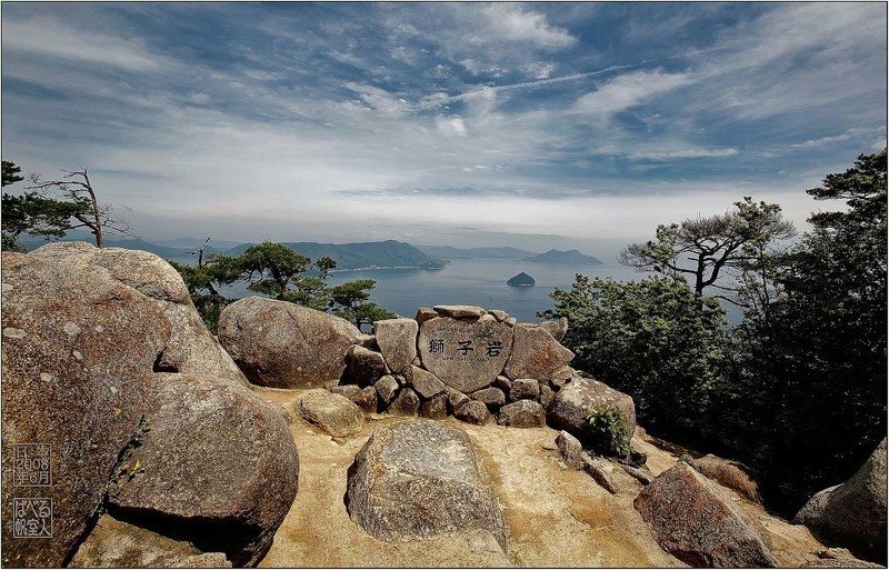 япония, остров, миядзима, пейзаж, камни. «SHI SHI I WA» фото превью
