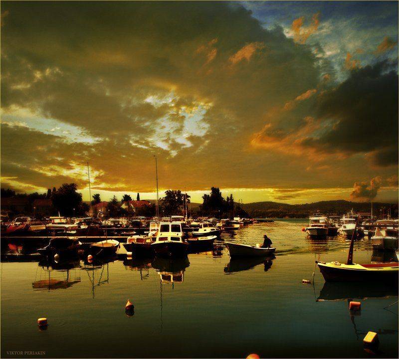 , Виктор Перякин