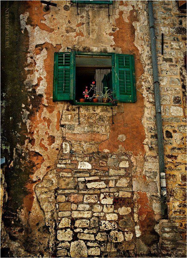 , Виктор Перякин