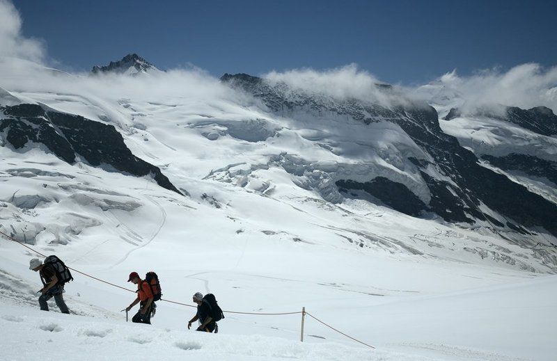 альпы, швейцария, туристы, шелепов Альпийская №4 фото превью