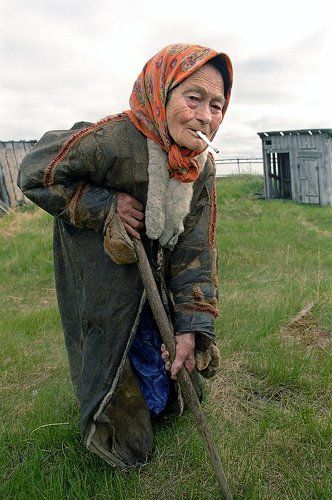 старость привычек не меняет..