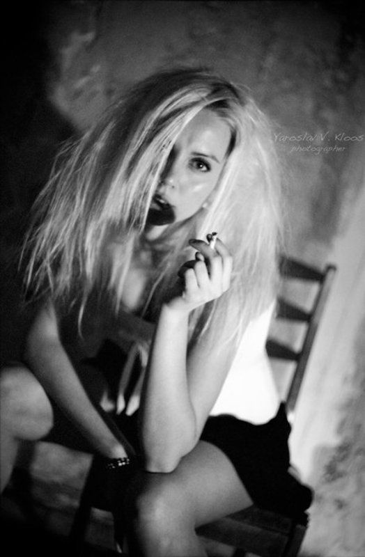 девушка, сигарета Инесса фото превью