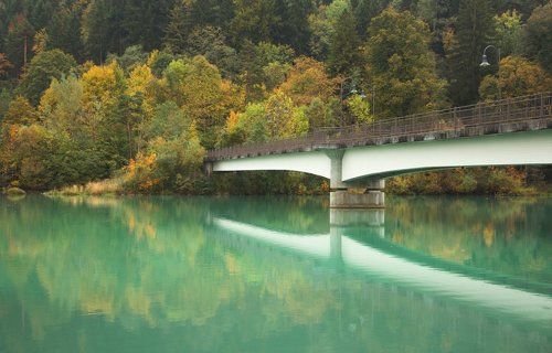 Не поступь, не марш, а кроткие шаги в осень…